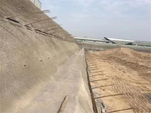 塔城河道边坡加固